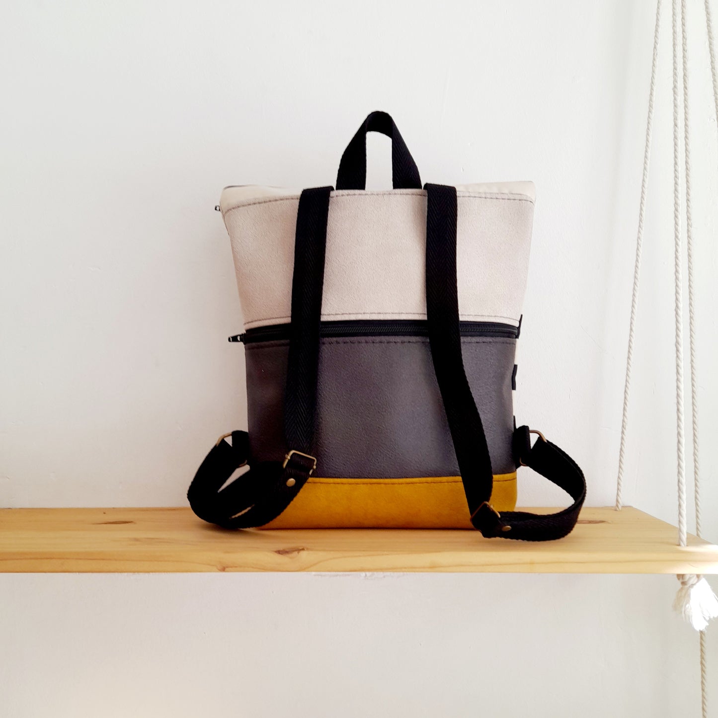 Rolltop de Rayas blanco y negro con mostaza