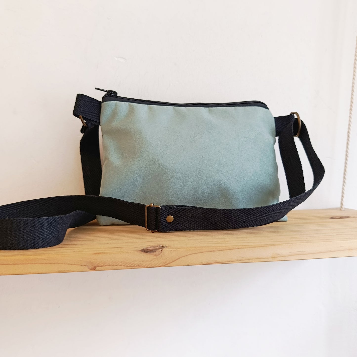 Bolso pequeño de Ondas con azul claro