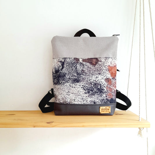 Mochila alta sloOw. Paisaje abstracto en grises