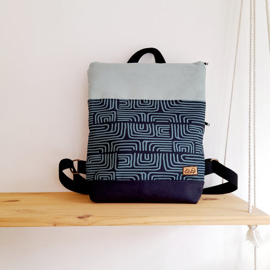 Mochila rectángulo con laberintos, negro y azul