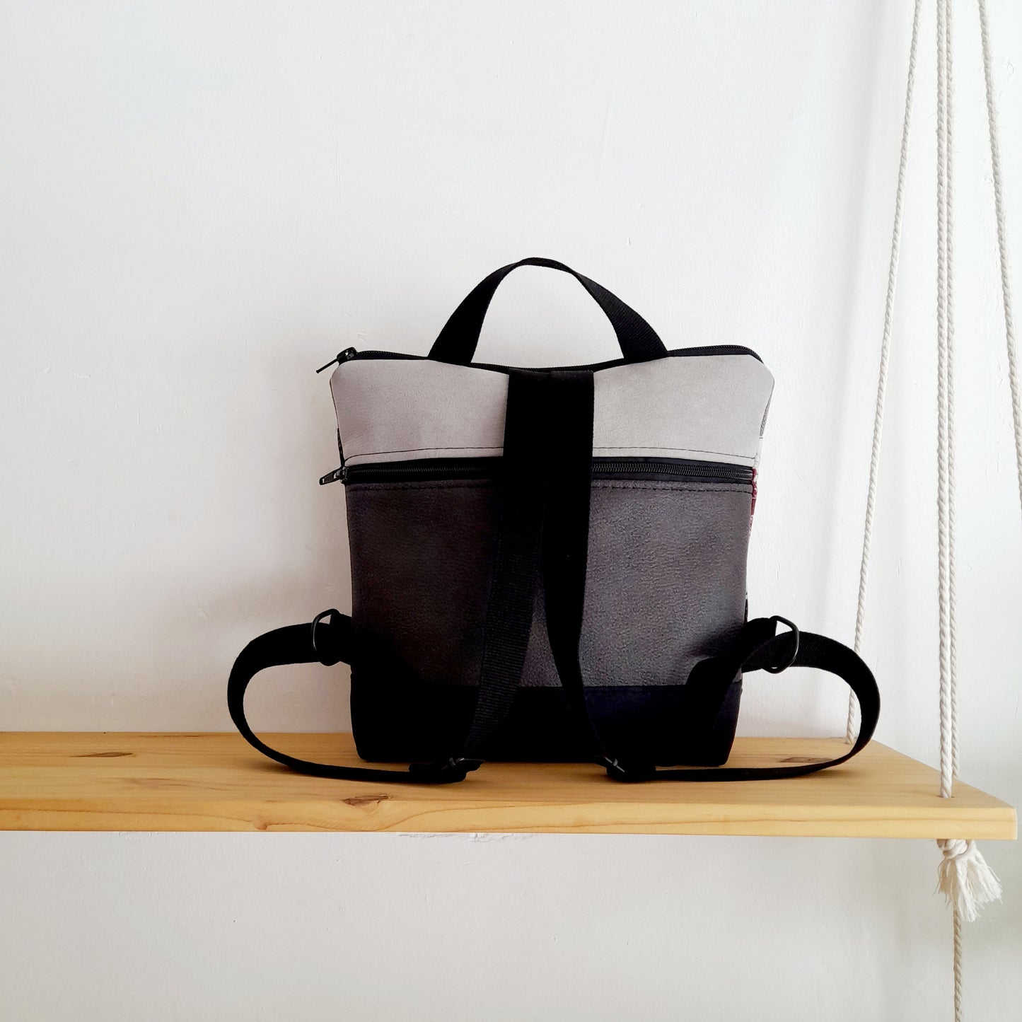 Mochila cuadrada sloOw de Craspedias con base negra