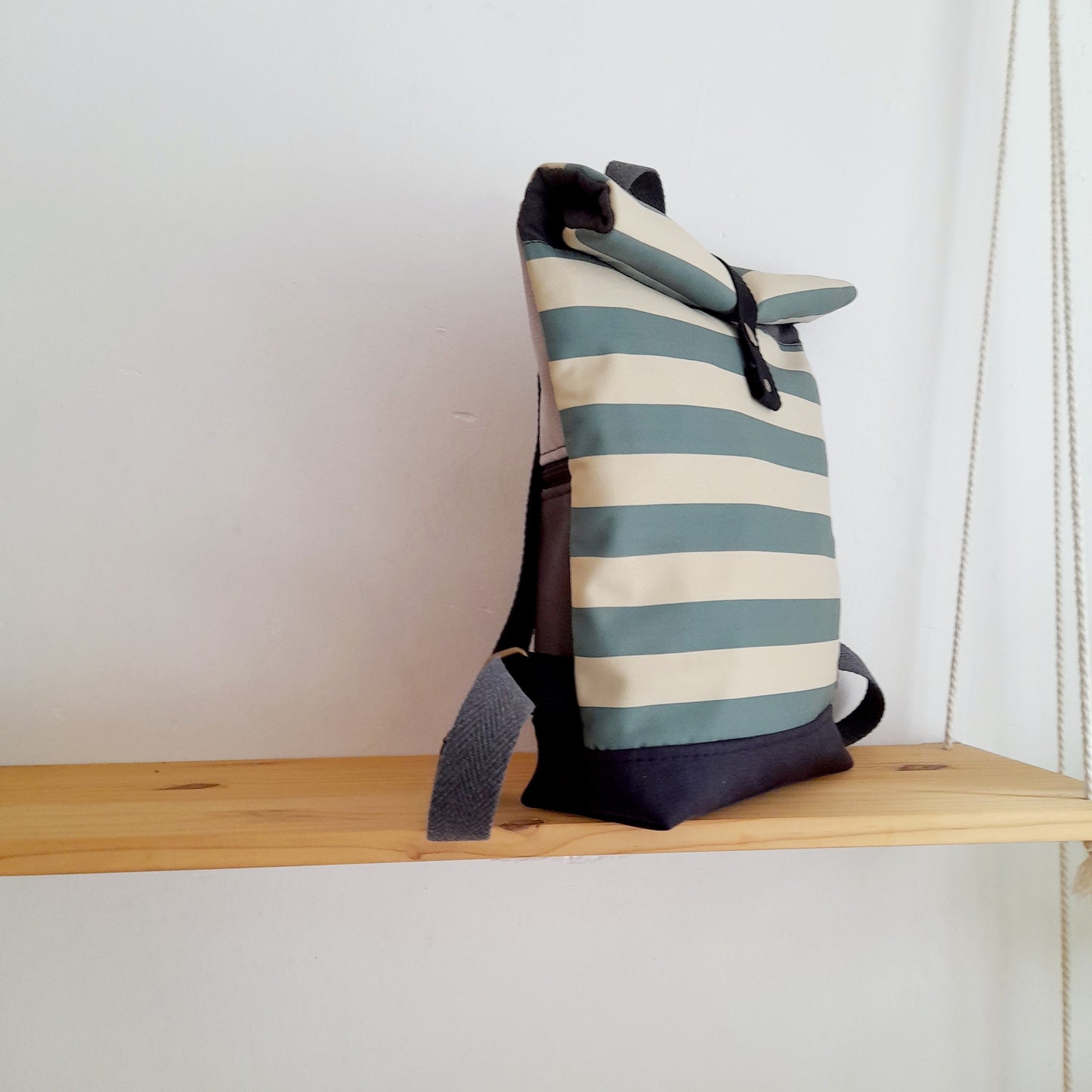 Rolltop de Rayas verde salvia y beige