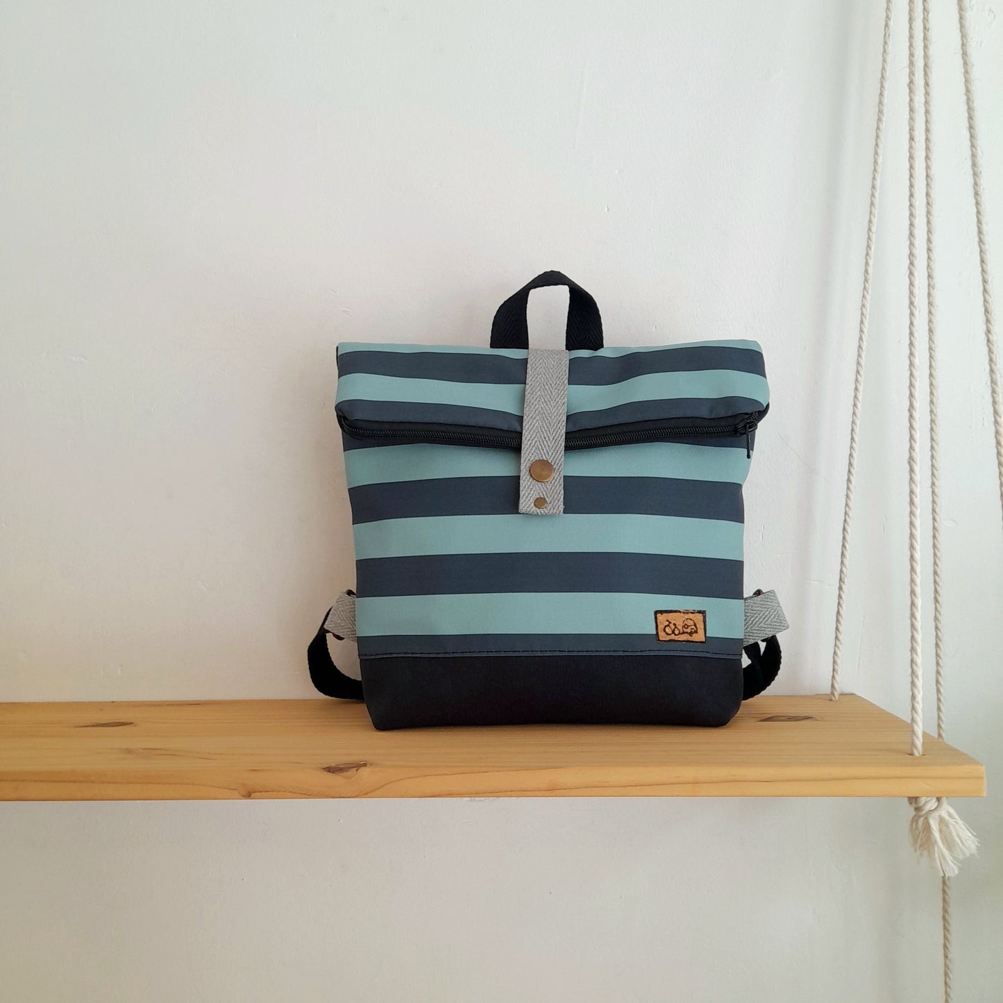 Mochila de solapa con Rayas turquesas y azul