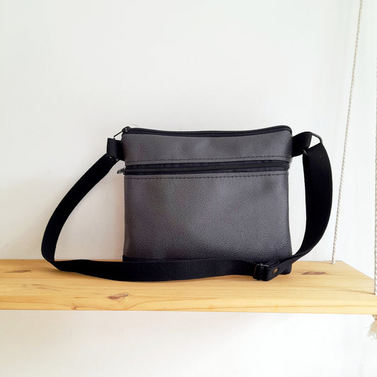 Bolso mediano de Rayas blanco y negro con mostaza
