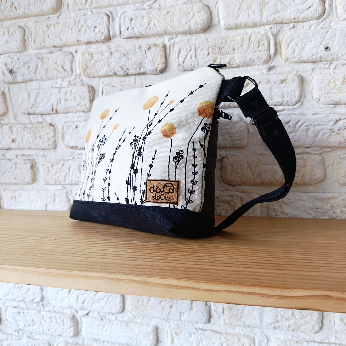 Bolso mediano sloOw. Craspedias con negro