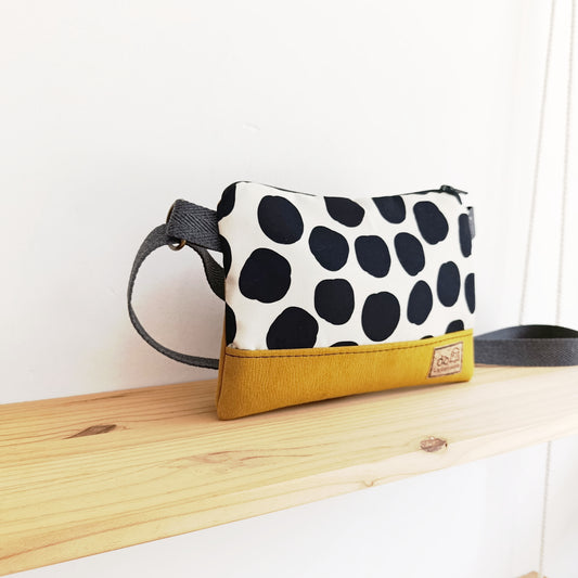 Bolso pequeño con tela de Círculos grandes y mostaza