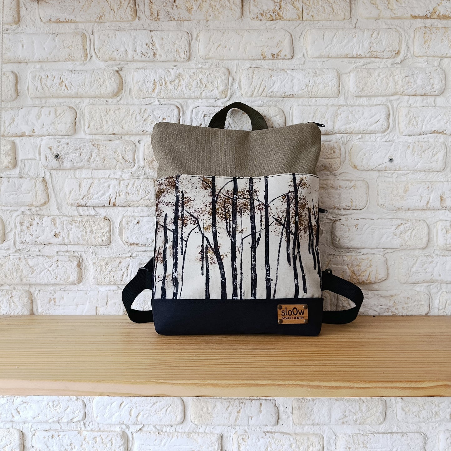 Mochila alta sloOw. Bosque con negro y kaki