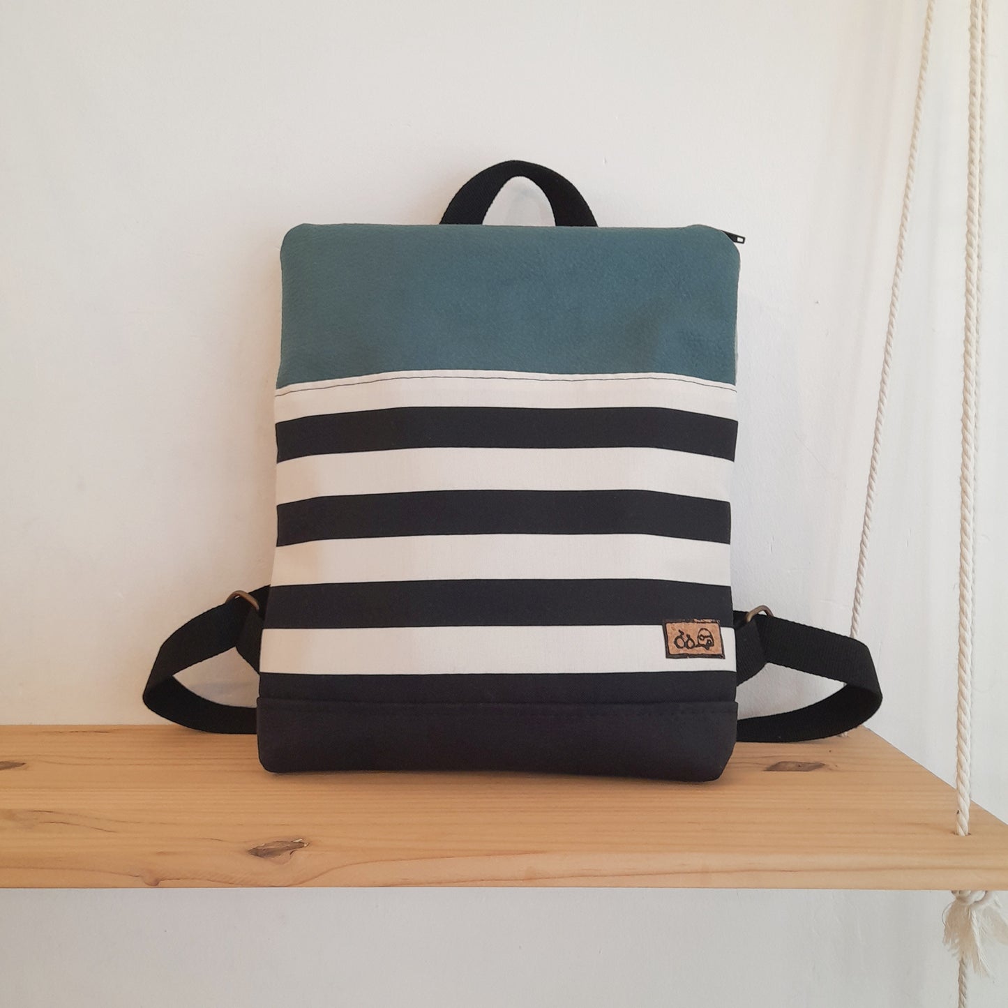 Mochila rectángulo de rayas con negro y turquesa