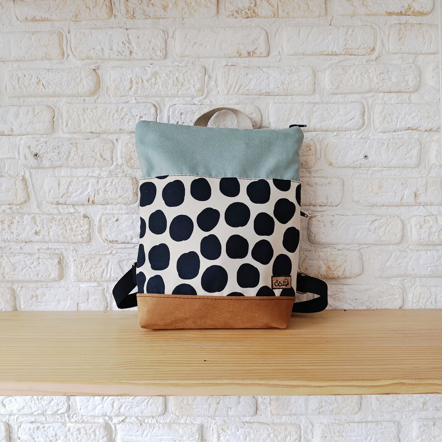Mochila alta con círculos, azul y camel