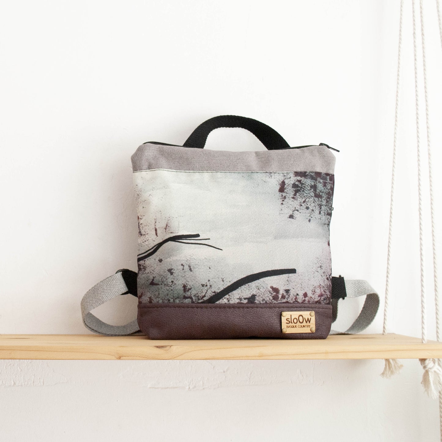 Mochila cuadrada sloOw de Paisaje japonés con morado y gris