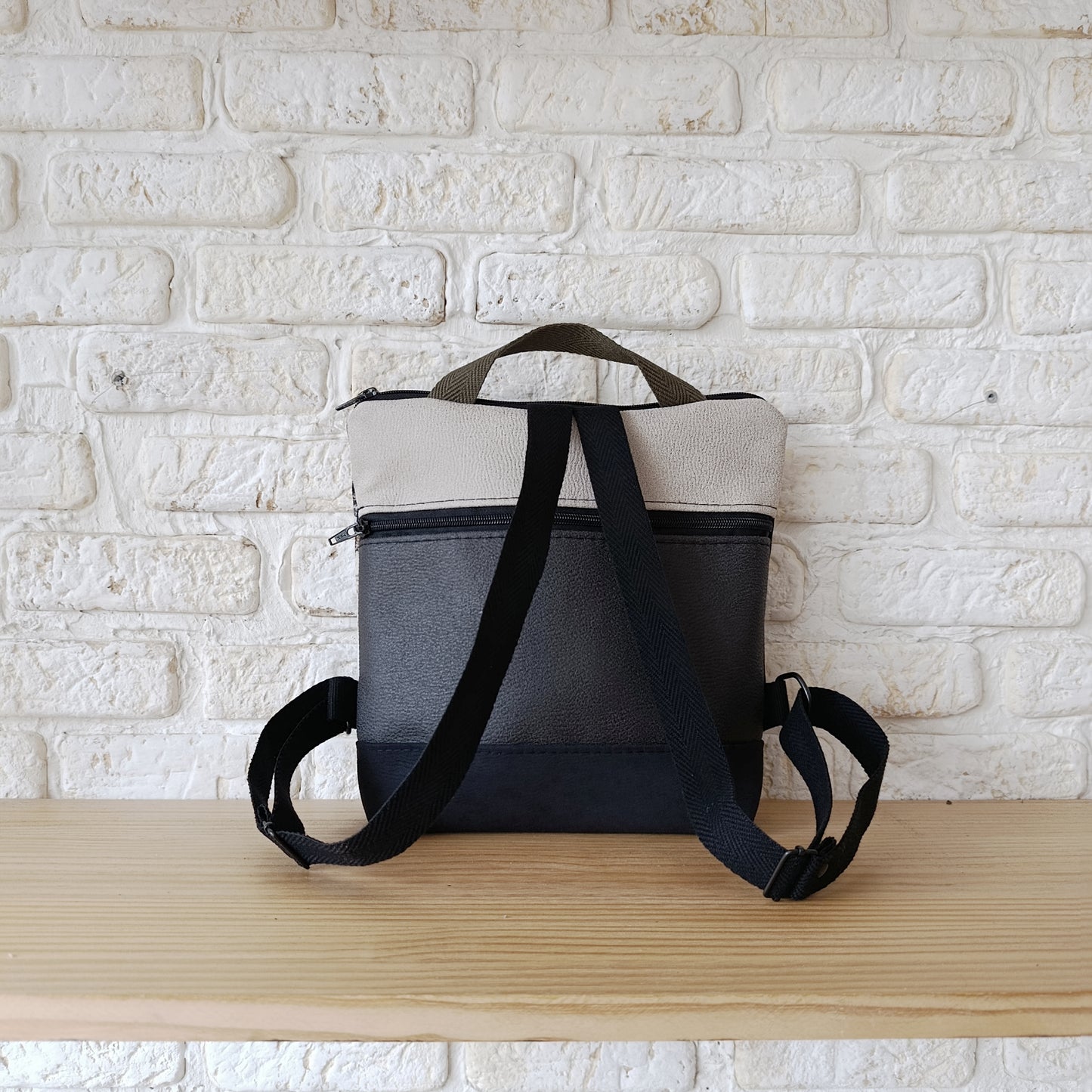 Mochila cuadrada sloOw Bosque con negro y kaki